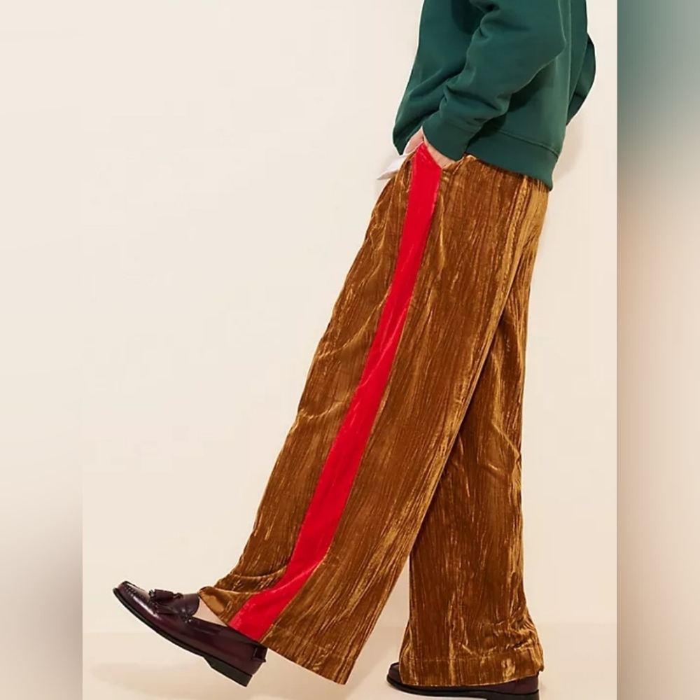 Farm Rio Velvet Wide-Leg Track Pants w Red Side Stripe Size Medium Dress Pants